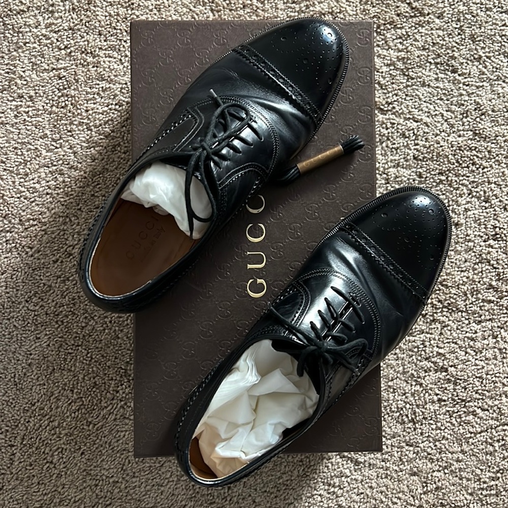 Gucci Lace Up shoe with Brogue detail